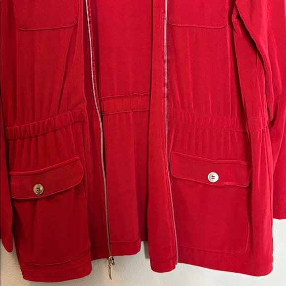 Chicos Travelers Red Full Zip light Jacket w/Elastic Waist & Pockets Sz 2 NWT - Picture 2 of 7